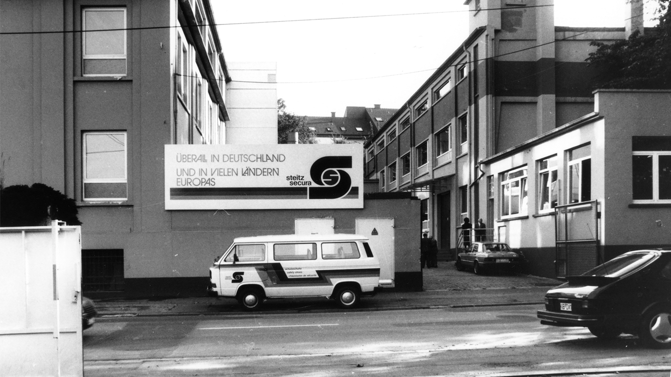 steitz secura 1976